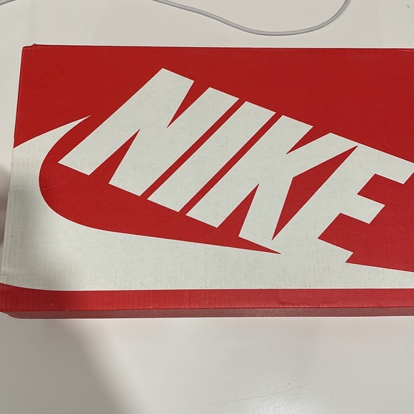 BNIB Nike Women’s White Tanjuns - Picture 4 of 4